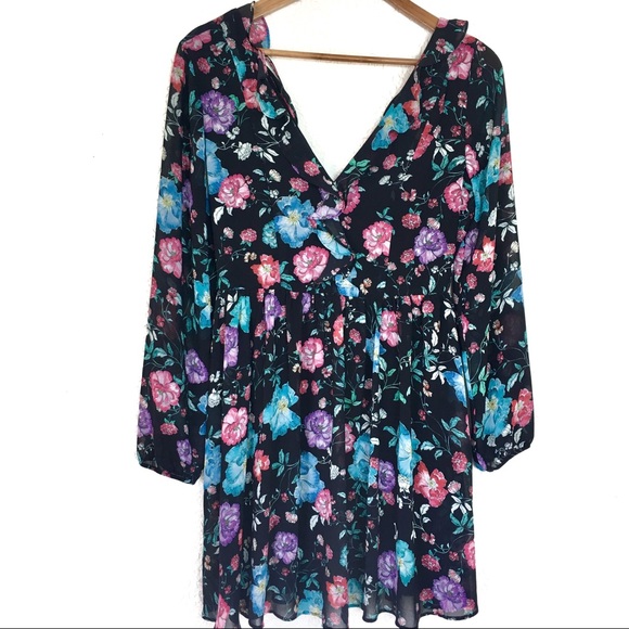 Express Dresses & Skirts - Express| Floral Long Sleeve Dress